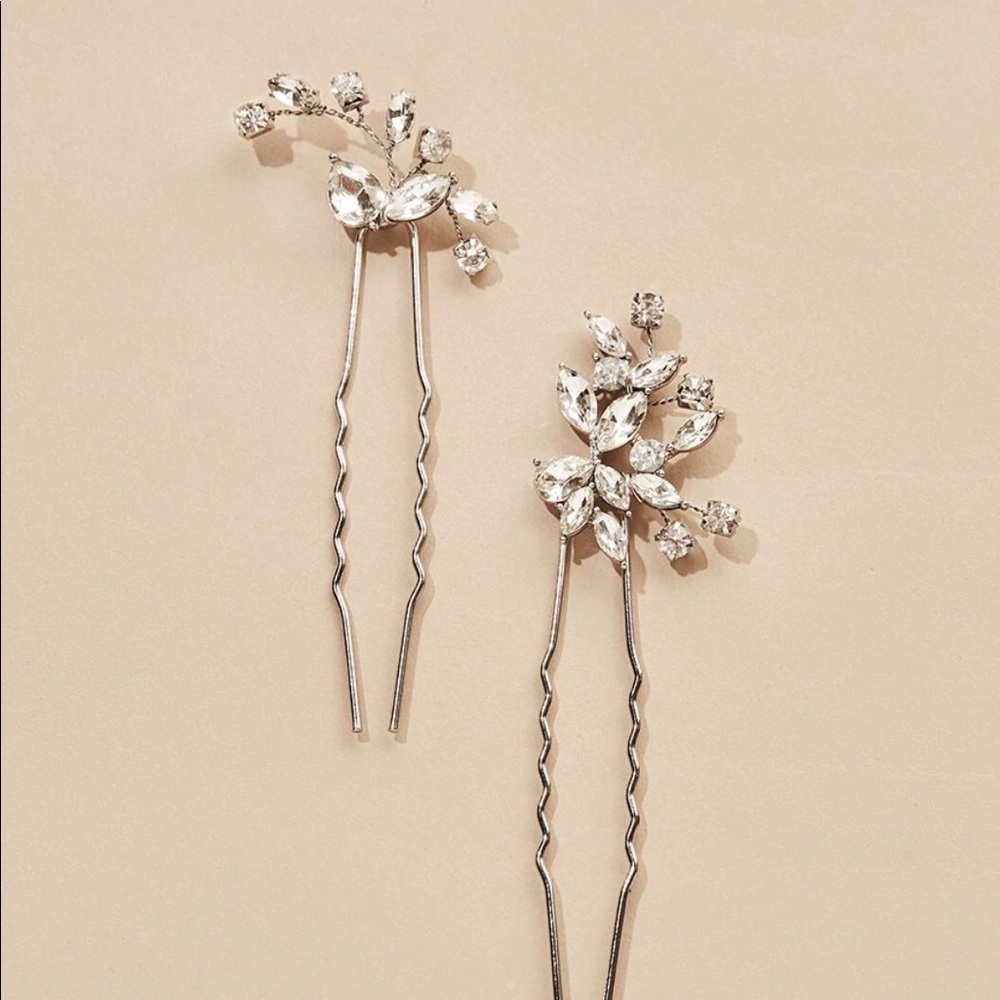 Brand New Set of 2 Olive + Piper Hair Pins
